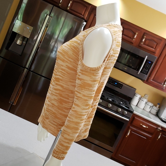 Express Cold Shoulder Sweater Small - Picture 2 of 6